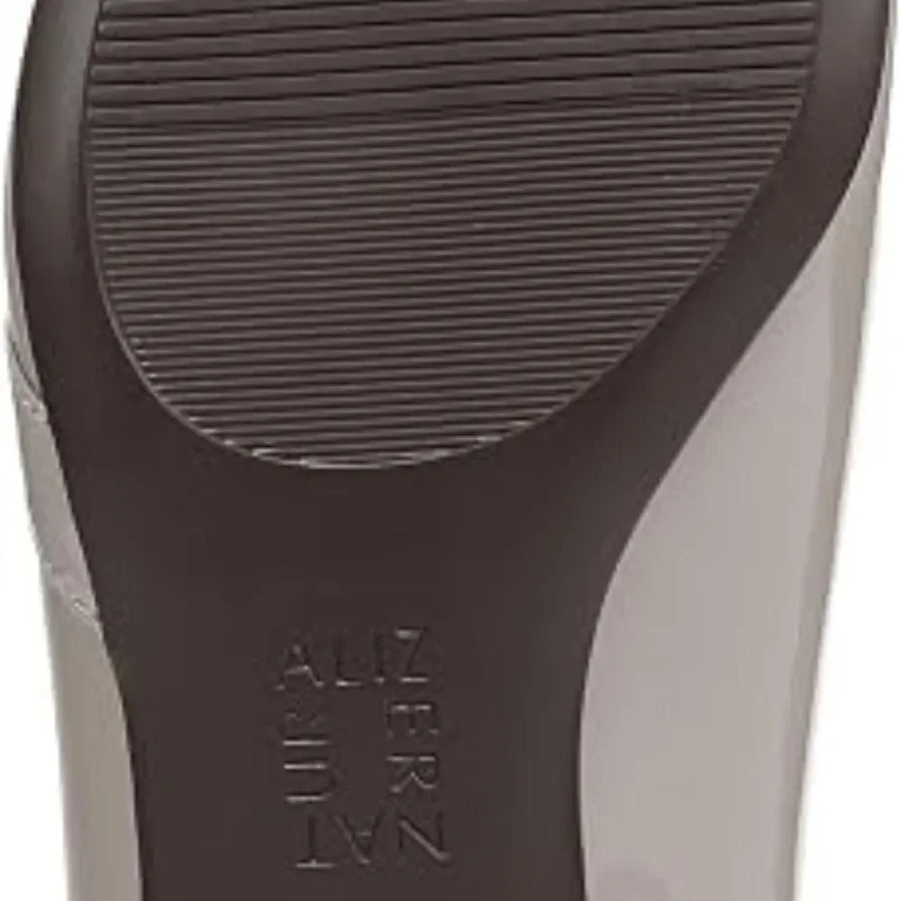 Naturalizer women bria